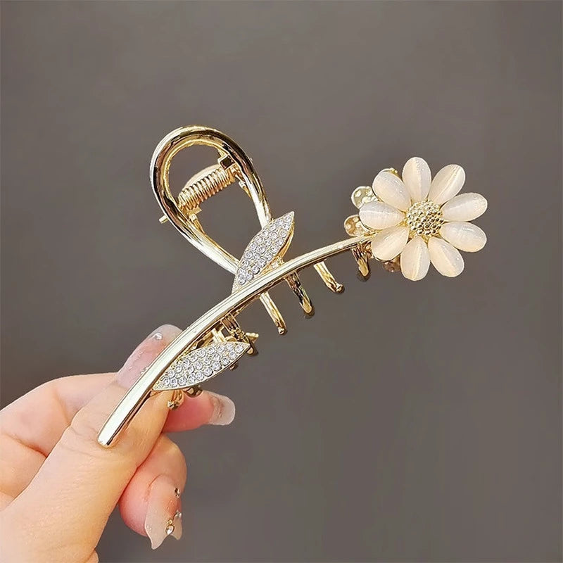 Flower Metal Hair Claw Clip 1 Piece